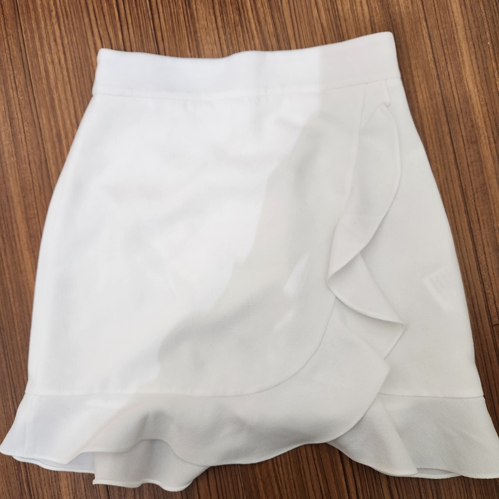 Club Monaco Asymmetrical White Skirt
